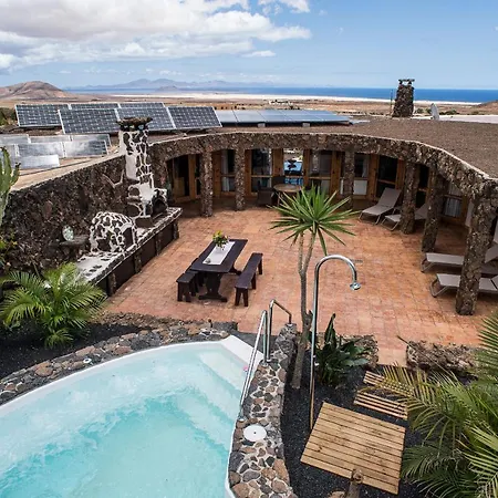 La Estrella By Don Robertos Paraiso Villaverde (Fuerteventura)